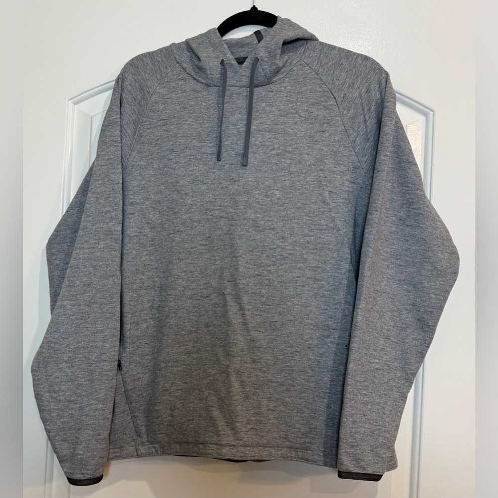 LL Bean Hooded Slightly Fitted Sweatshirt with front Pouch Picket Size M